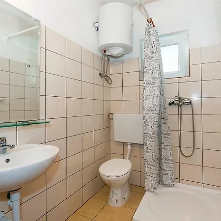 Feriehus Four-bedroom Holiday In *