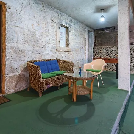 Four-bedroom Holiday In Feriehus Bilice